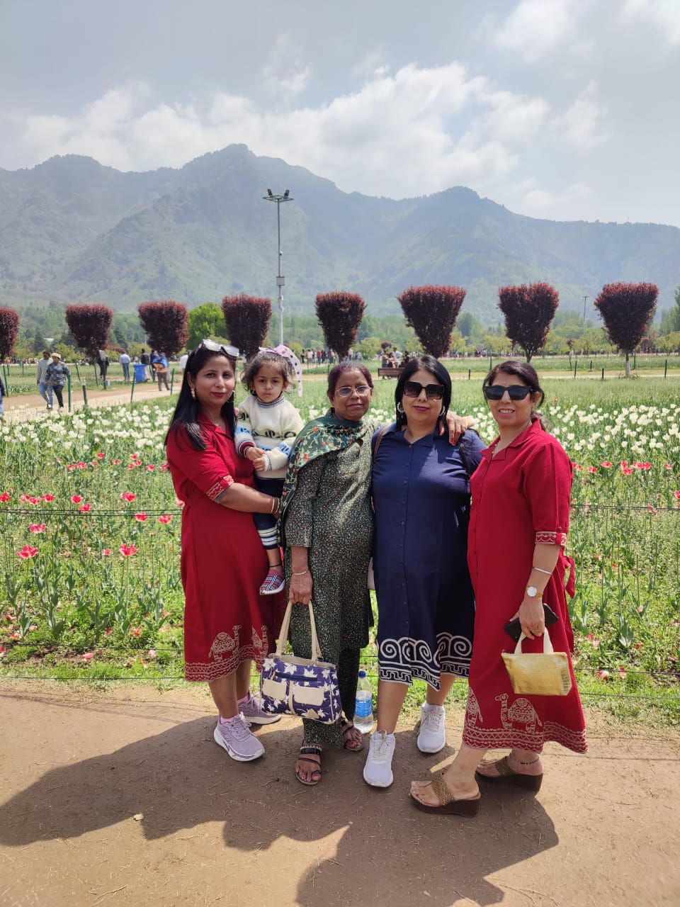 Kashmir Ladies Trip Image 1