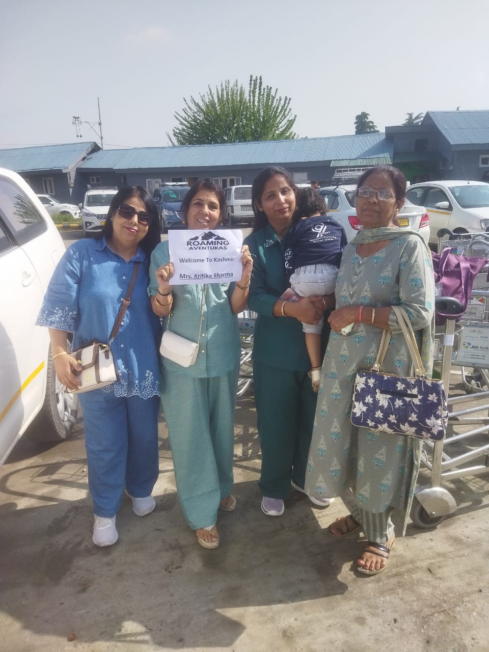 Kashmir Ladies Trip Image 2